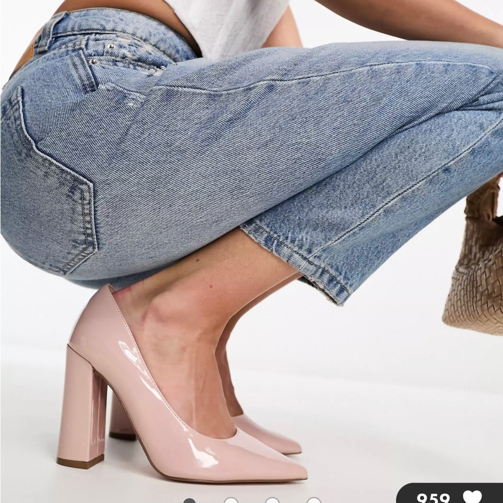 Brand new size 7 wide width block heel